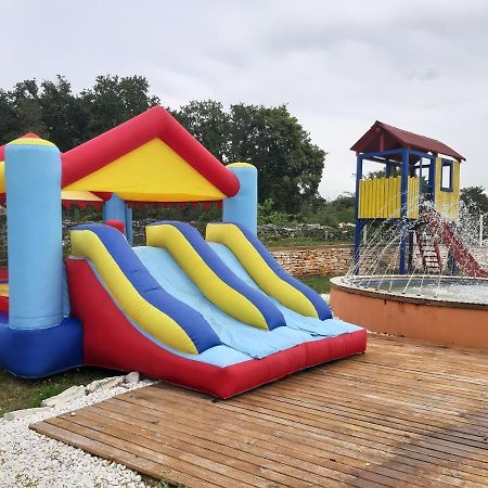 Holiday Park Village Jelovci Kringa Kültér fotó