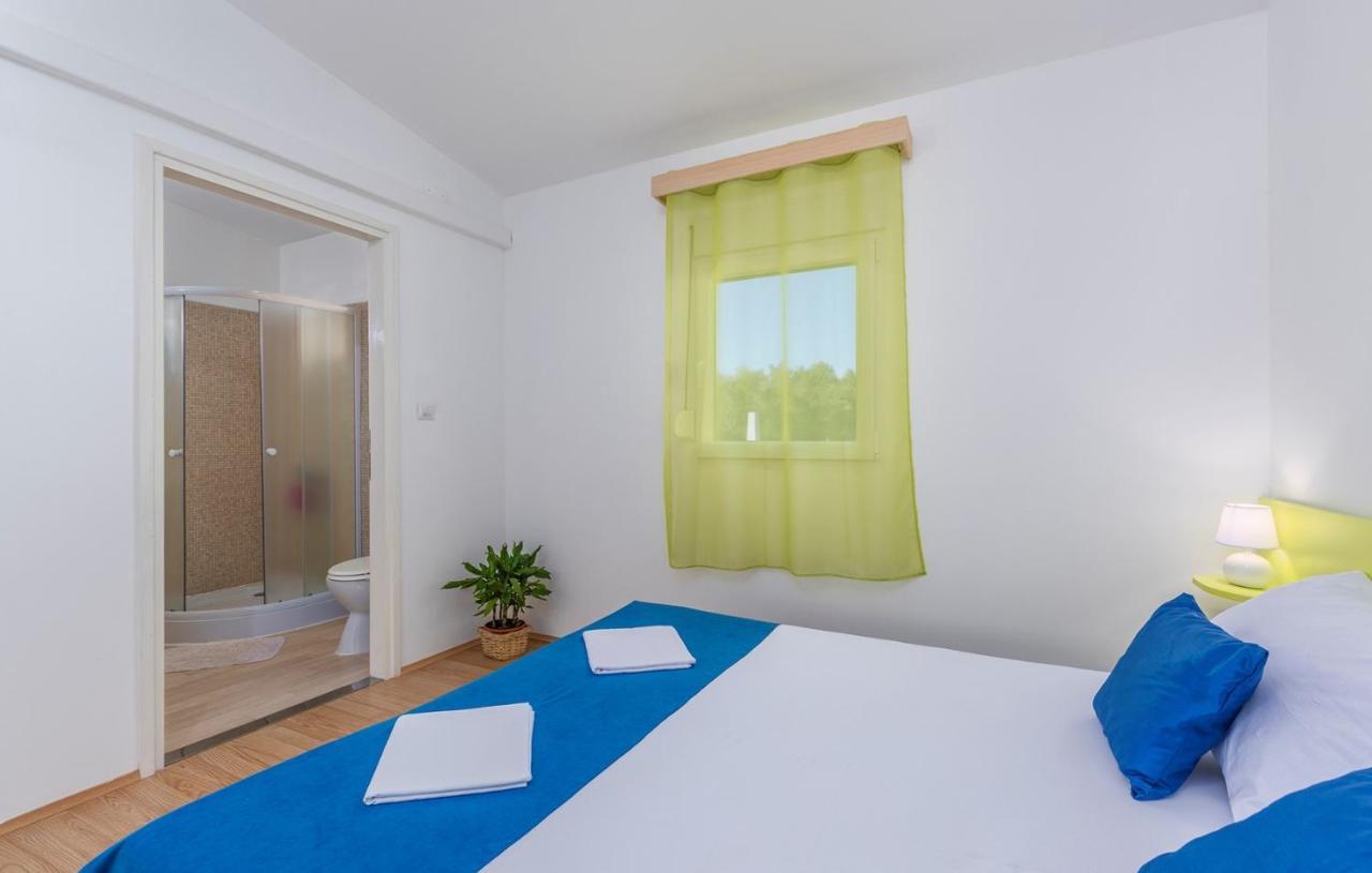 Holiday Park Village Jelovci Kringa Kültér fotó