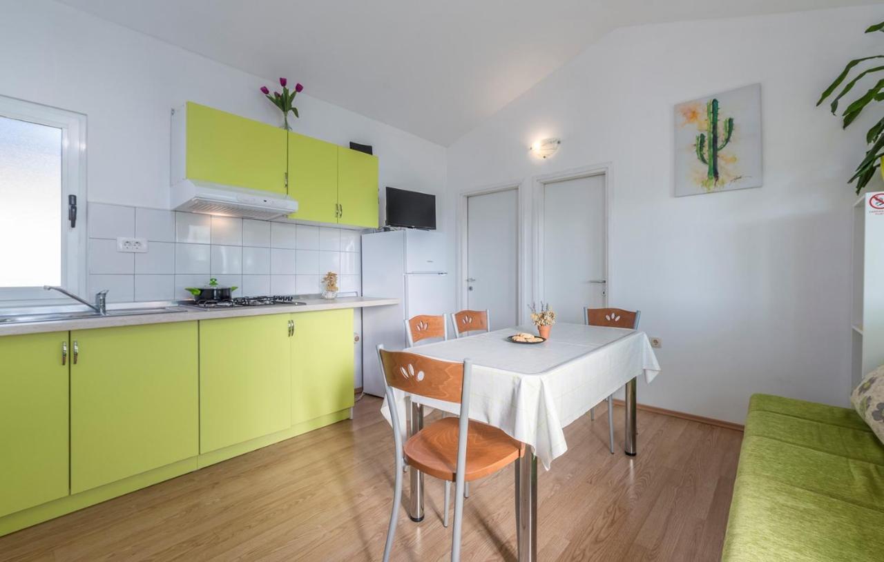 Holiday Park Village Jelovci Kringa Kültér fotó