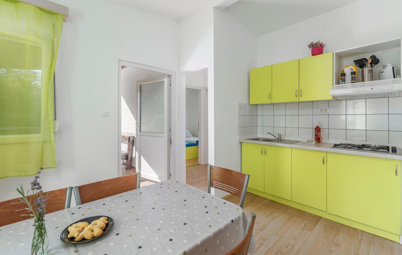 Holiday Park Village Jelovci Kringa Kültér fotó
